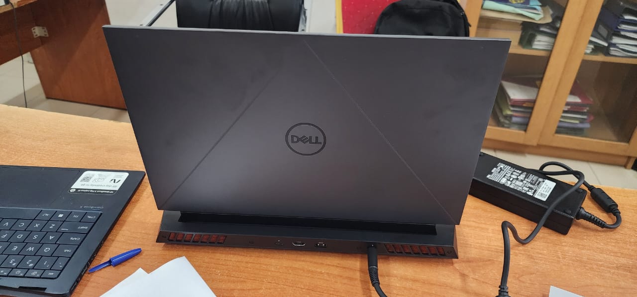 Laptop hardware supply